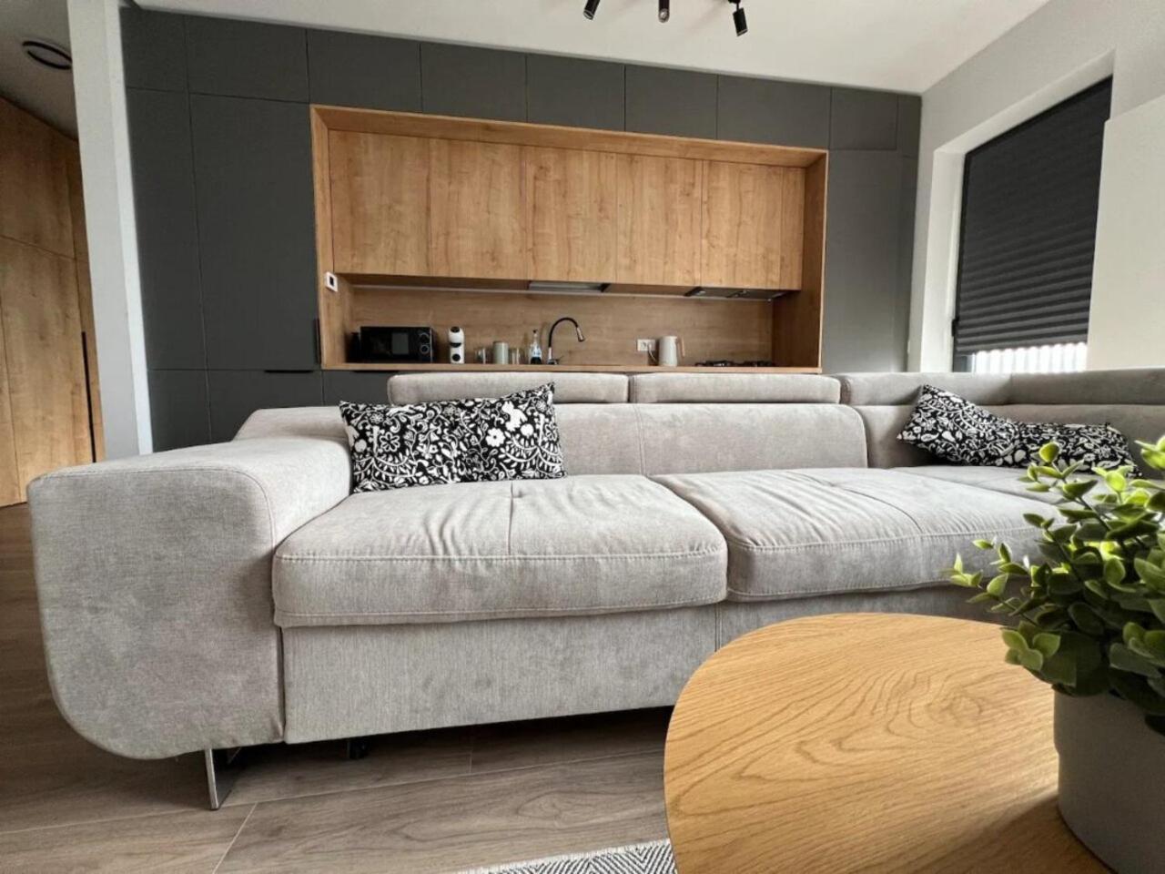 High-Rise Luxury Apartment With Free Parking Bucharest Exterior photo
